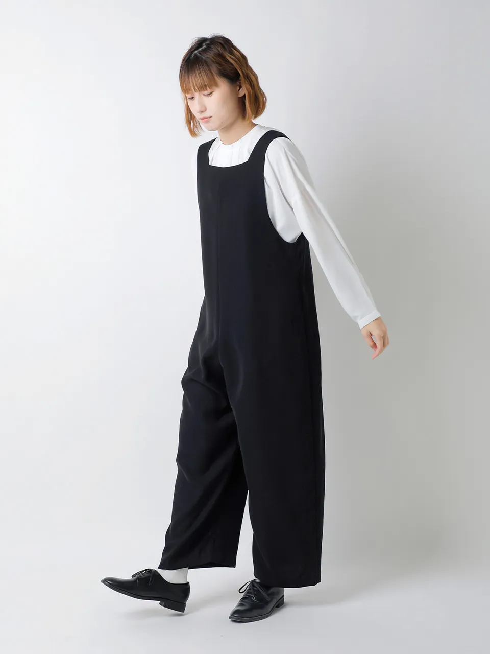 whyto(ホワイト)スクエア ネック オーバーオール “square neck overall” wht24fpt4042